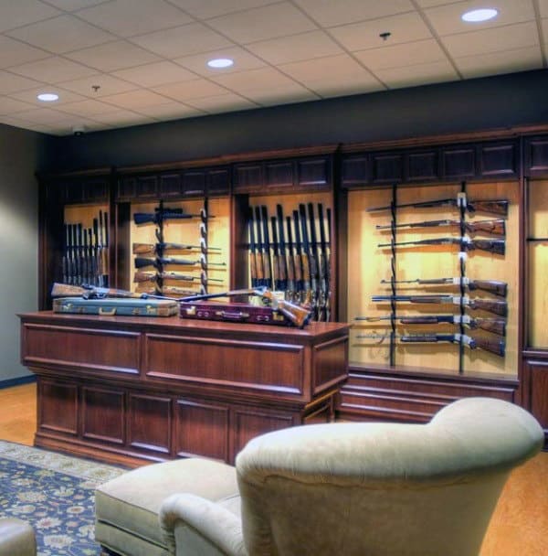 Beautiful Gun Room Design With Table In Middle