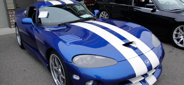 Dodge Viper Blue