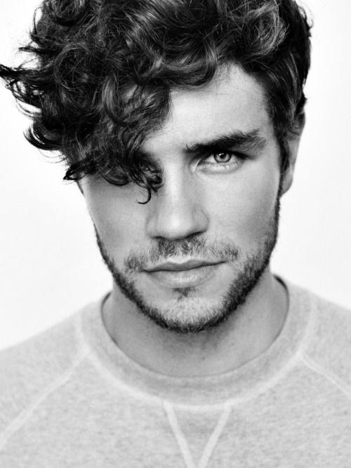 30 Easy Haircuts For Guys With Long Curly Hair for Oval Face