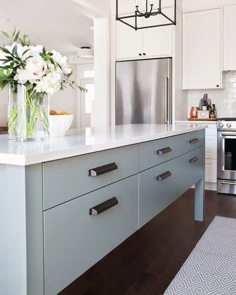 Top 70 Best Kitchen Cabinet Hardware Ideas - Knob And Pull Designs