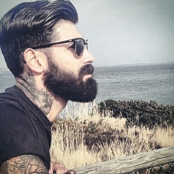 Male Medium Beard Style