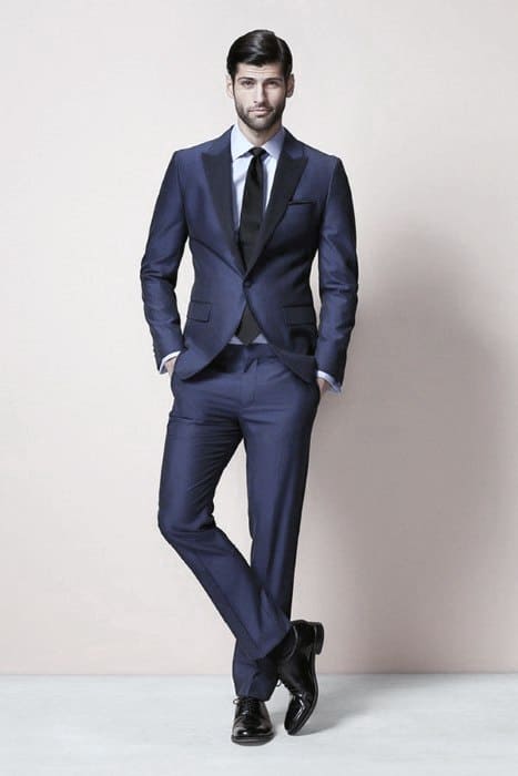 40 Navy Blue Suit Black Shoes Styles For Men - Fashionable Outfits