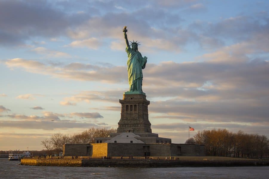 12 Most Famous Statues in the World