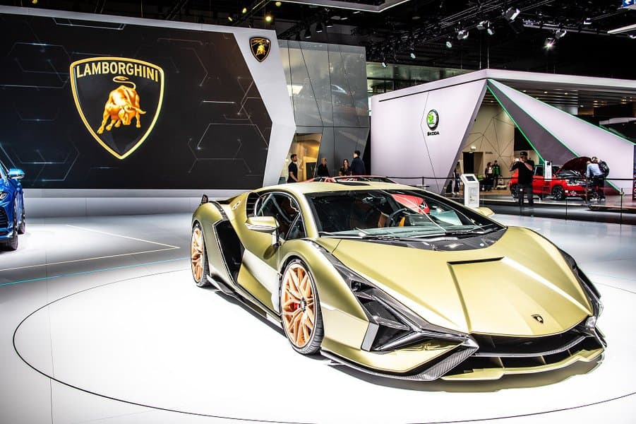16 Best Lamborghini Models of All Time