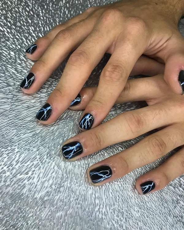 Black nails with lightning strike