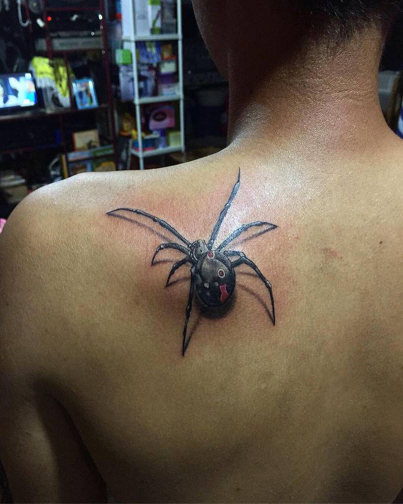 3D Spider Shoulder Tattoo pomstattoo2013