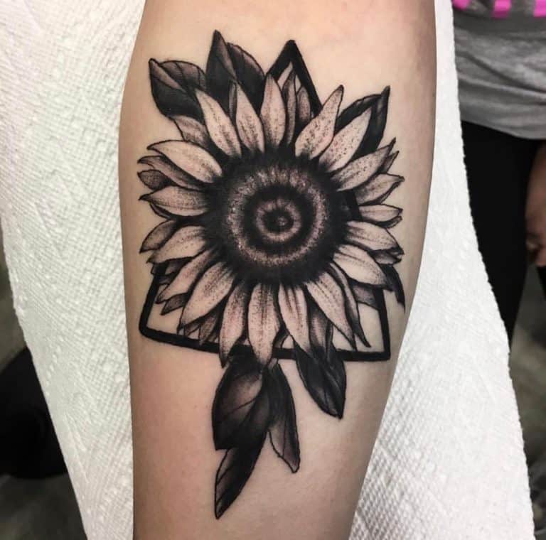 135 Super Sunflower Tattoo Ideas [2024 Inspiration Guide]