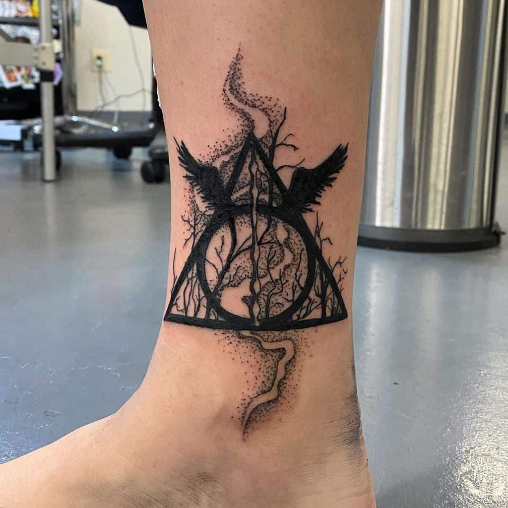 Finally got my Harry Potter tattoo I have been wanting for years :  r/harrypotter