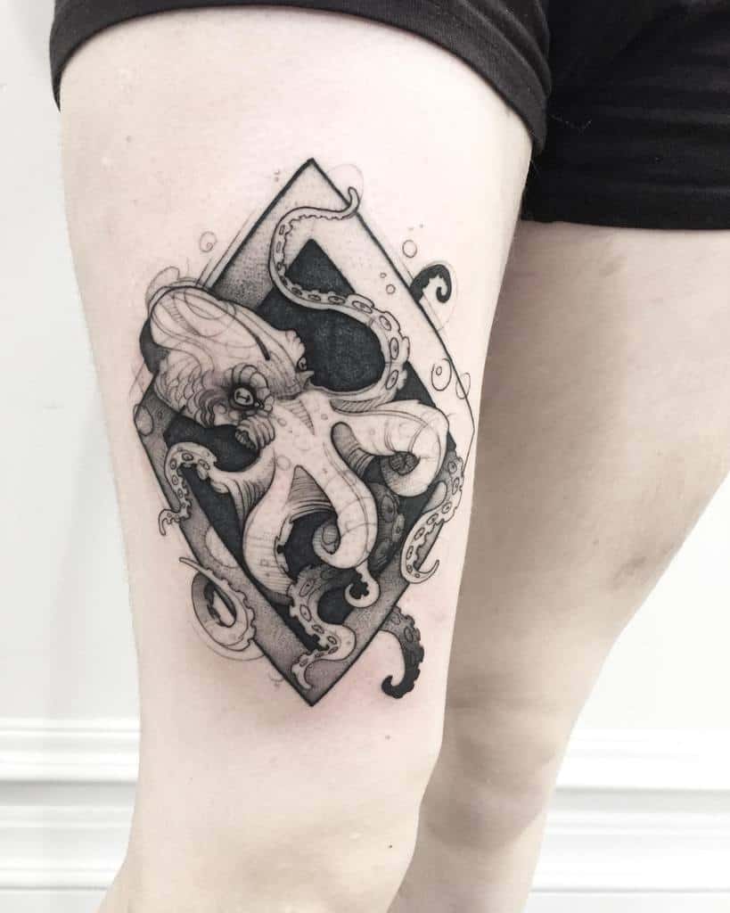 blackwork-chaotic-octopus-flash-ocean-tattoo-mattrodway.tattoos