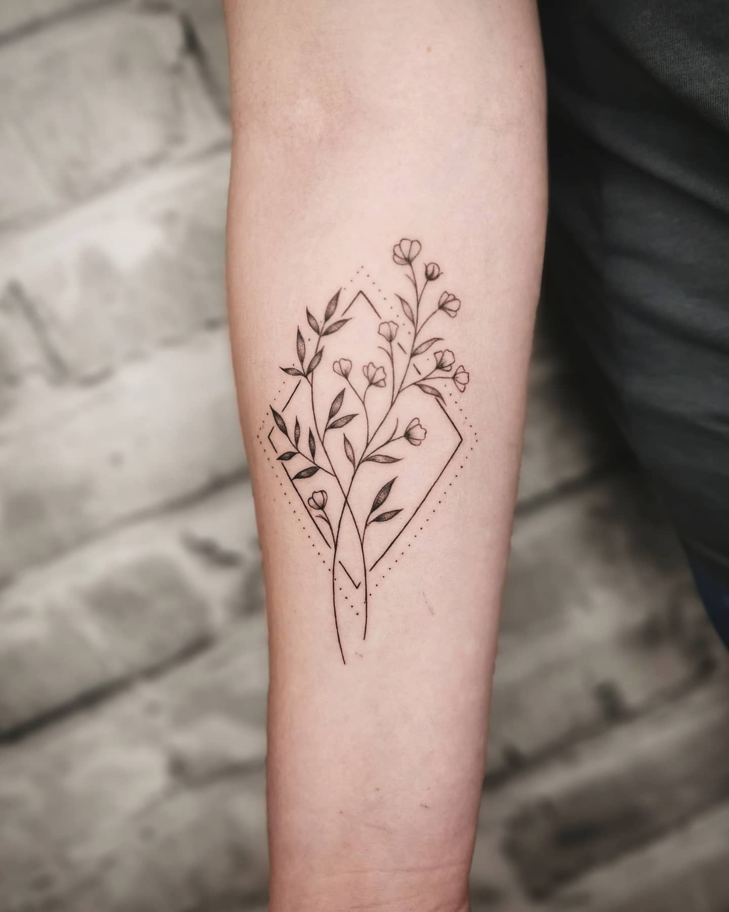 Top more than 54 baby's breath flower tattoo latest - in.cdgdbentre