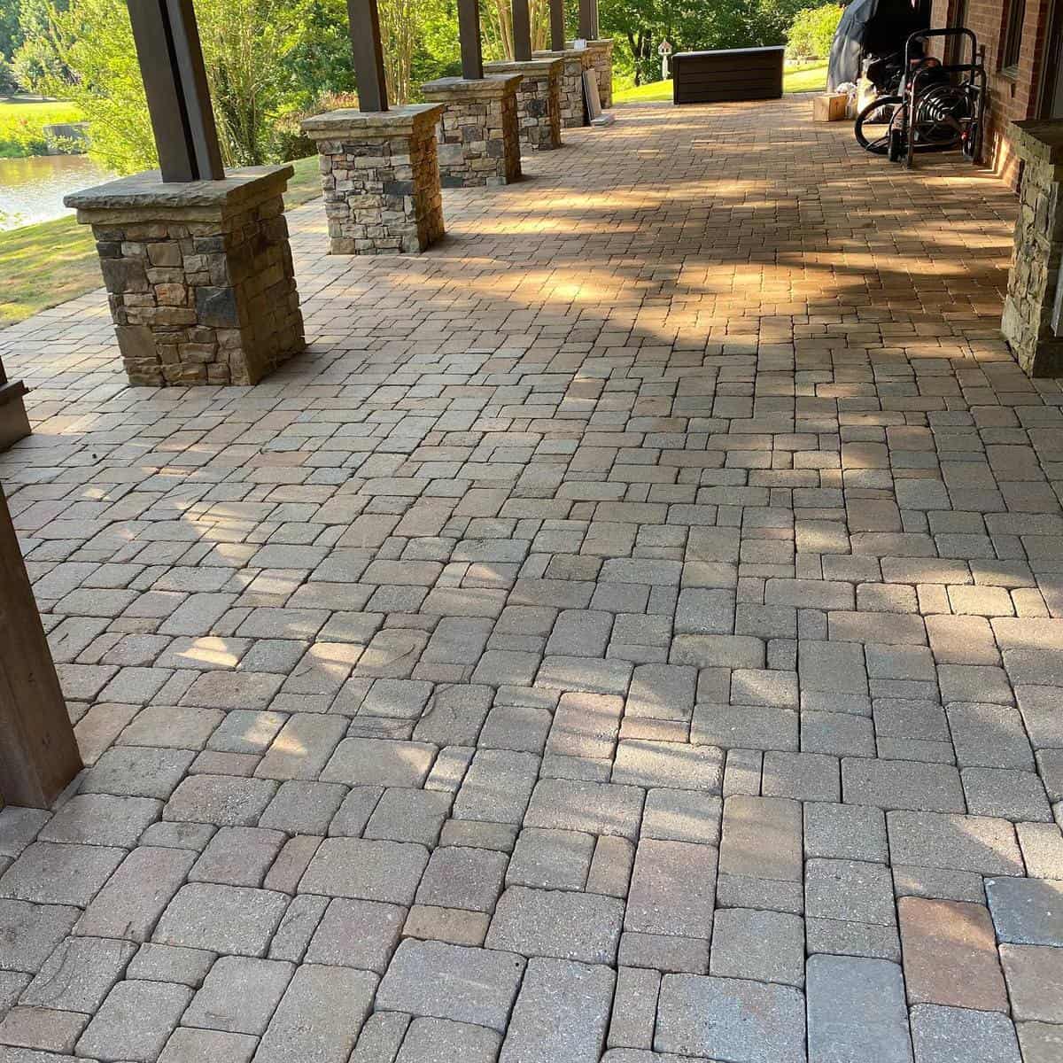 cobblestone pavers 