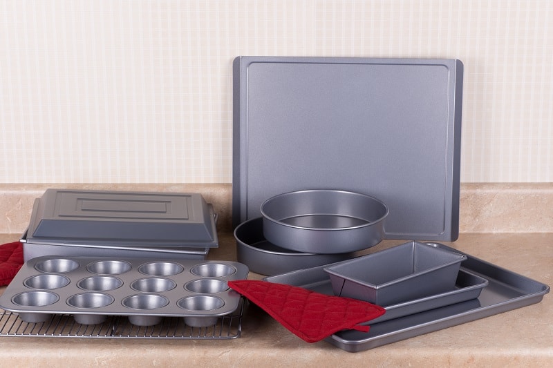 Bakeware - Bachelor Pad Kitchen Essentials And Cooking Tools