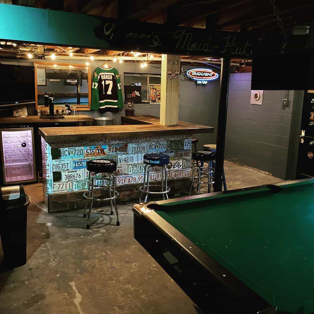 sports themed wet bar pool table