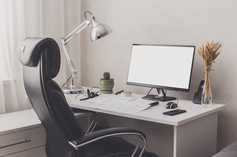 The 12 Best Desk Lamps for Your Home Office