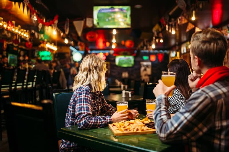 The 10 Best Sports Bars In LA To Catch The Big Game