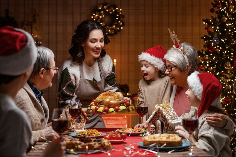 Big Family Gatherings To Spend Christmas With Your Family