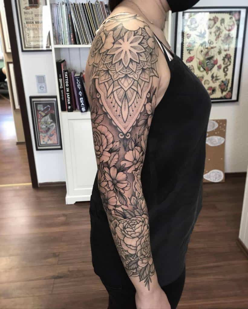 Black and White Flower Tattoo Sleeve annabel.ink