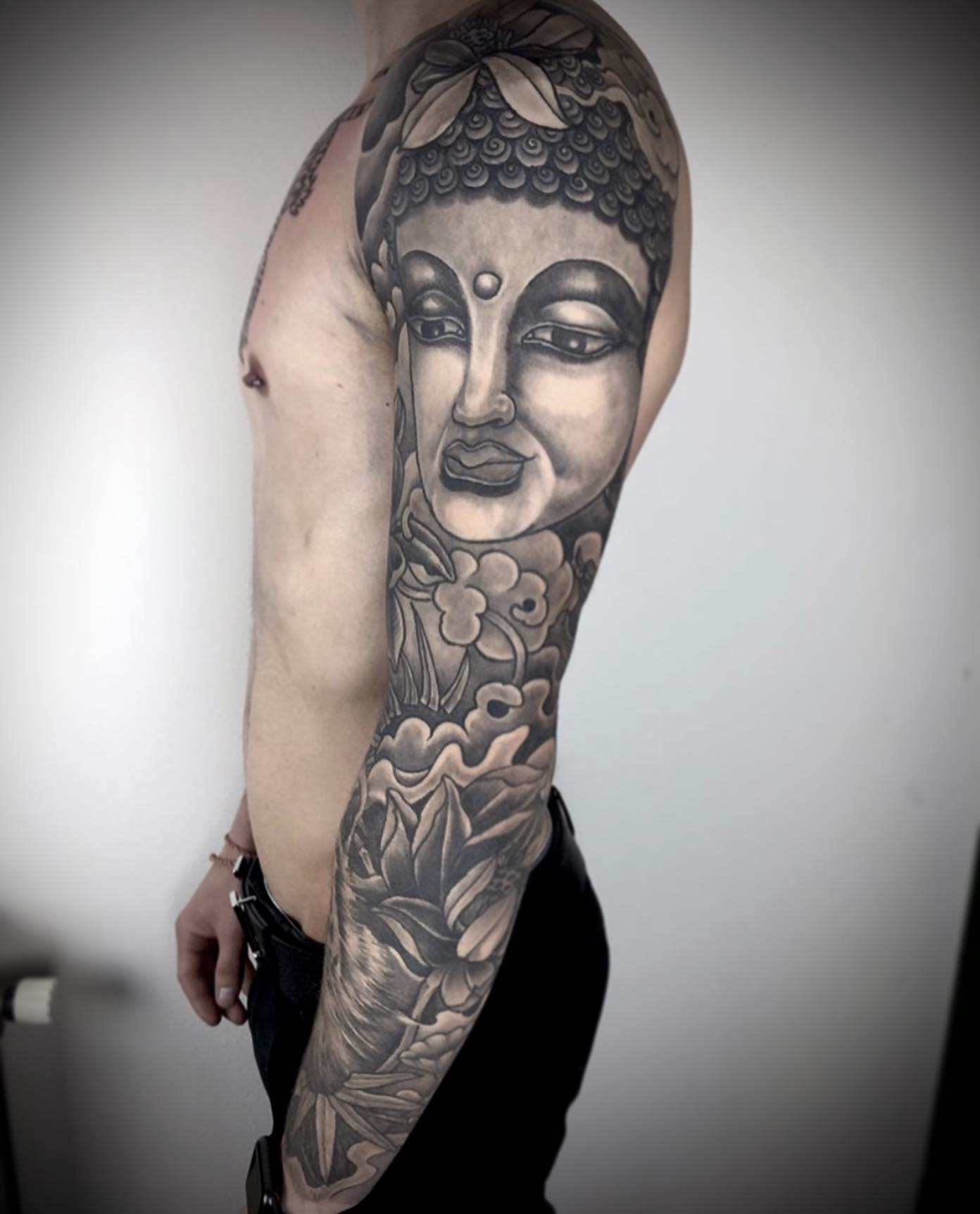 Sleeve Buddha Tattoo -tommylompadtattoo