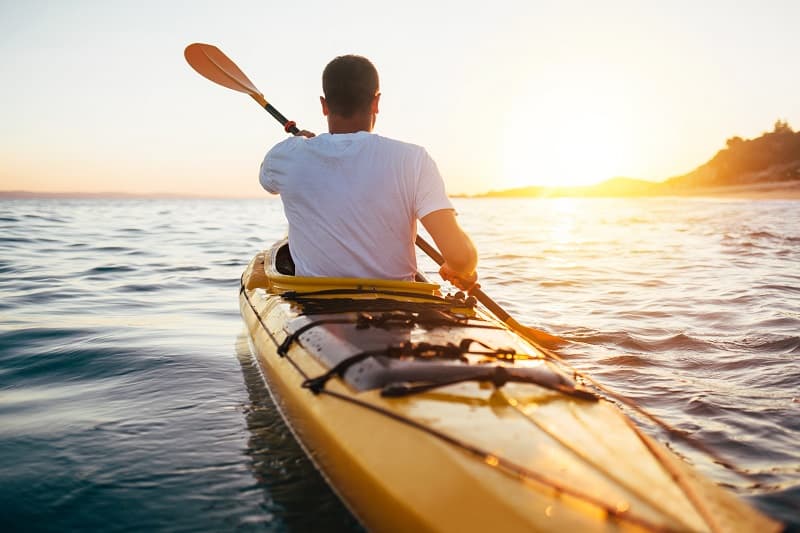 Canoeing-Best-Outdoor-Hobby-For-Men