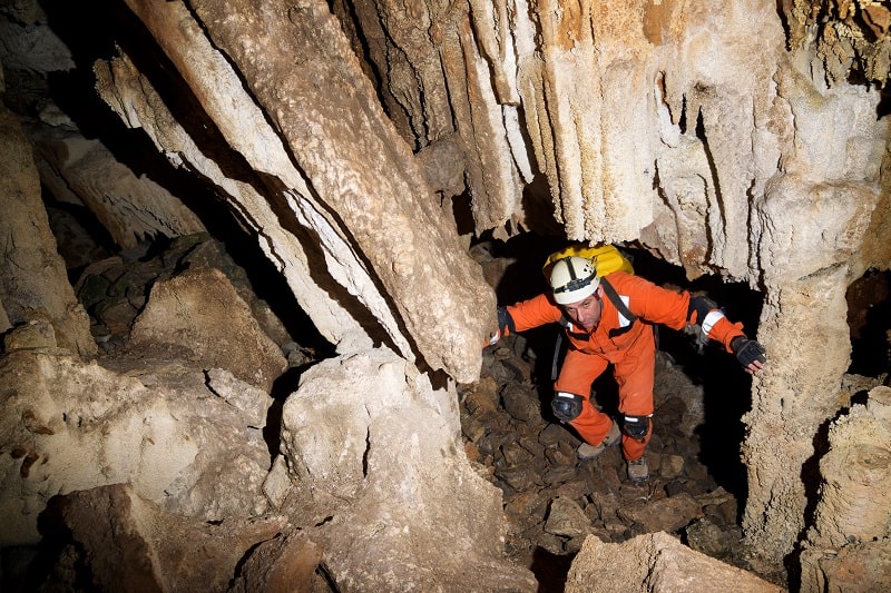 Cave-Exploring-Best-Outdoor-Hobby-For-Men
