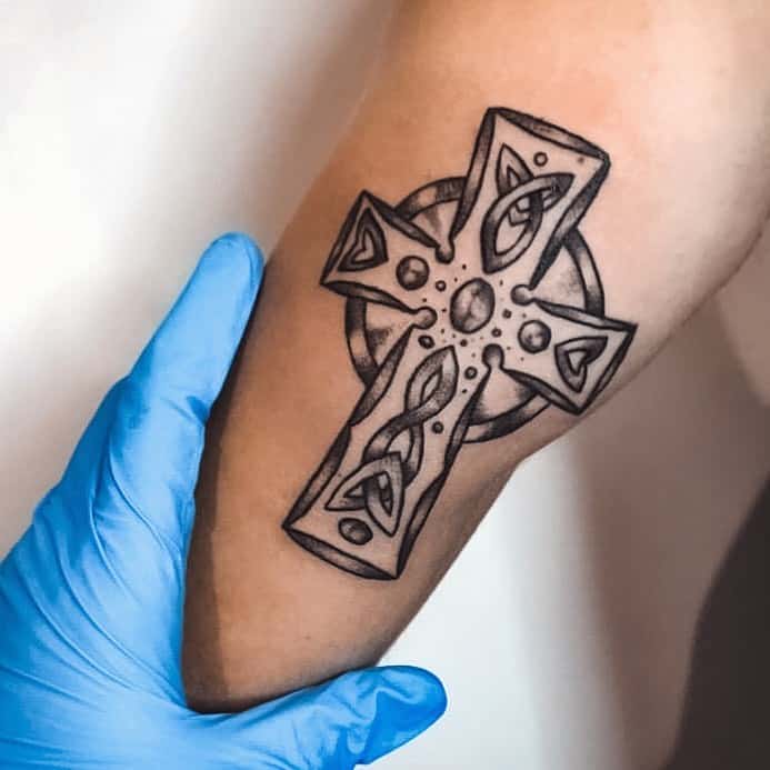 Celtic Cross Tribal Tattoo just.ailen