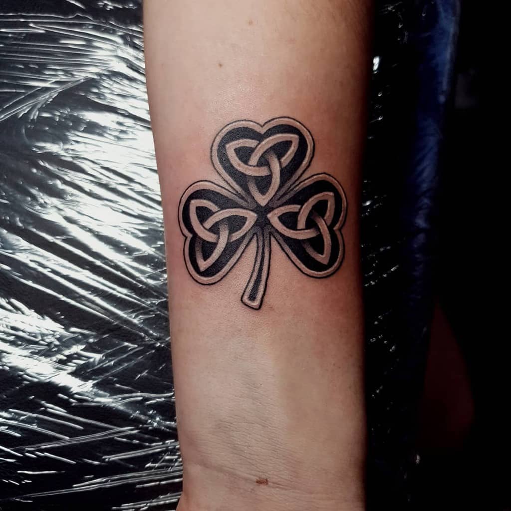 Celtic Knot Tribal Tattoo damonmyers_tattoo_artist