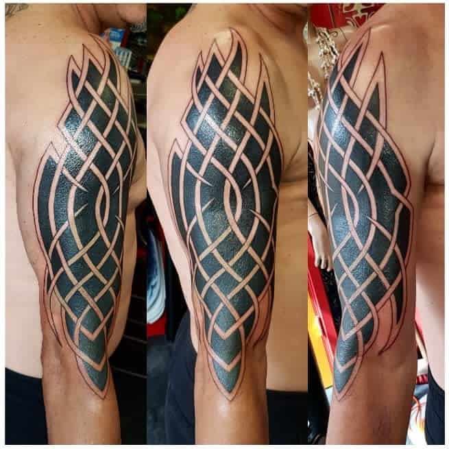 Celtic Tribal Shoulder Tattoo tattoozanto