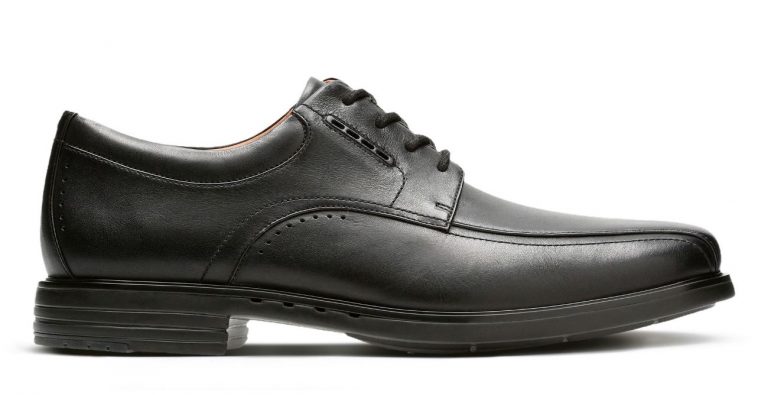 12 Best Oxford Shoes for Men [2024 Buyer's Guide]