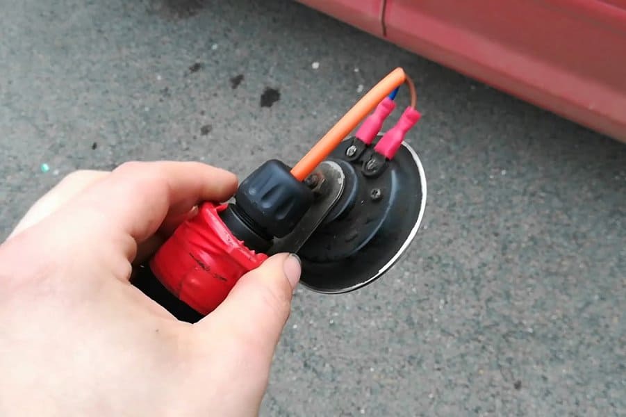 Connect Brake Lights To Car Horn