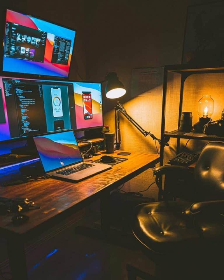 36-inspiring-computer-room-ideas-to-boost-your-productivity