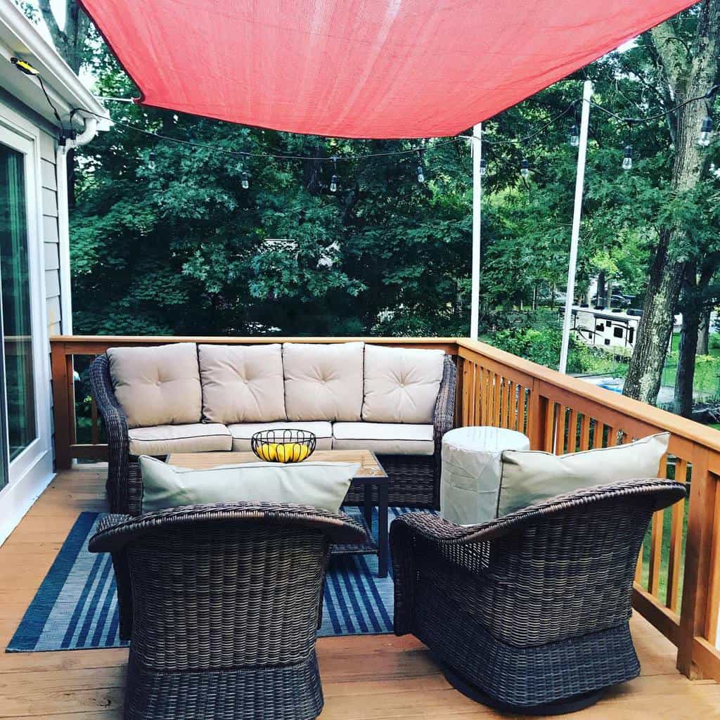 Cozy Deck Decorating Ideas -julianaerarealty