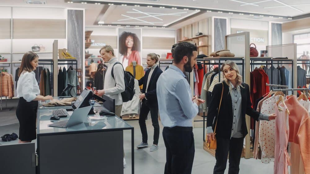 Why Shopping at a Local Clothing Store Beats Online Shopping