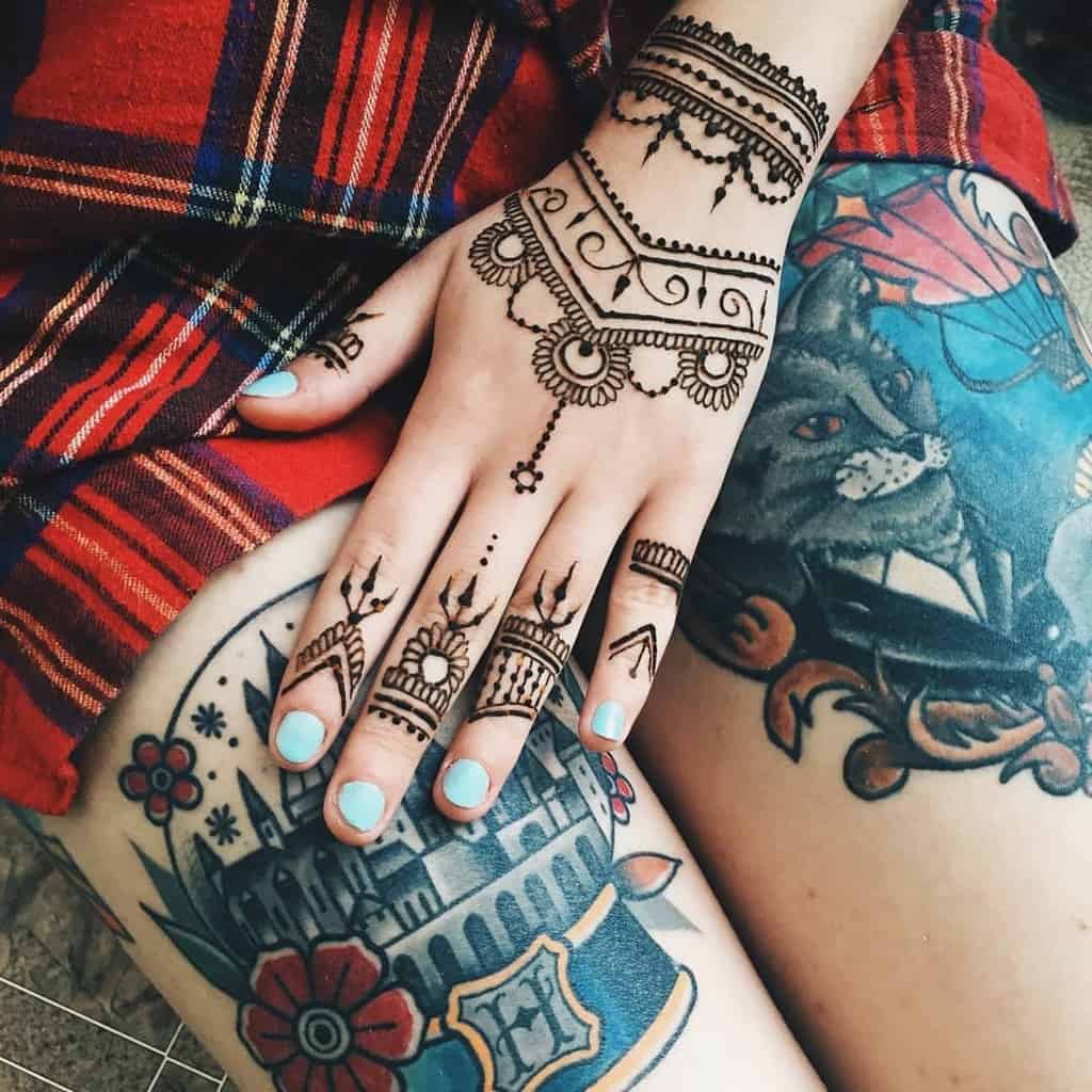 Elegant Hand Tattoo Women Didostargaze