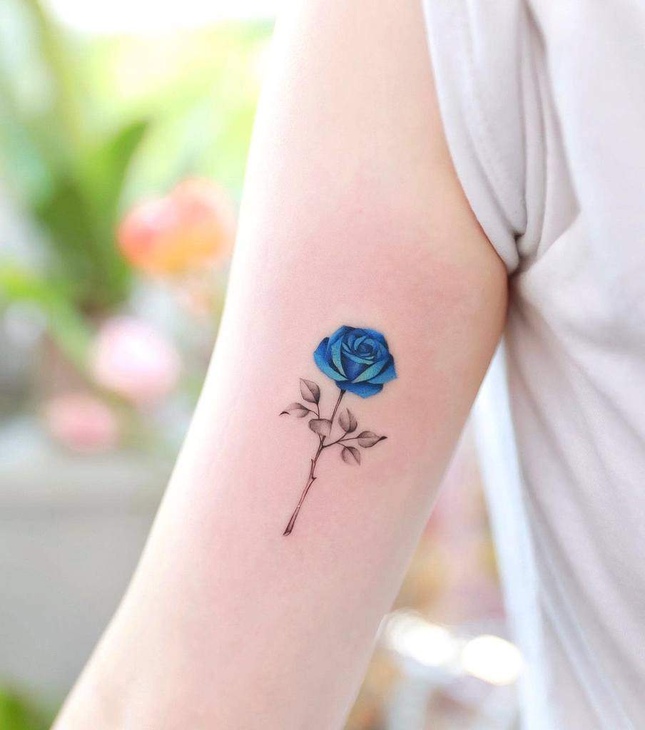 Flower Upper Arm Tattoos xiso_ink