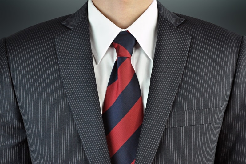 Four-in-Hand Tie Knot