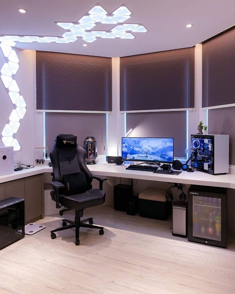 Innovative Design Ideas For Your Computer Room   Gaming Computer Room Ideas Exalted Setups 768x960 