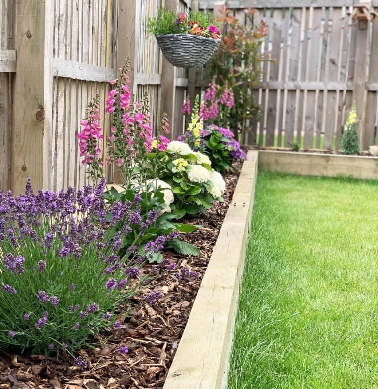 Creative and Easy DIY Ideas for Transforming Your Backyard