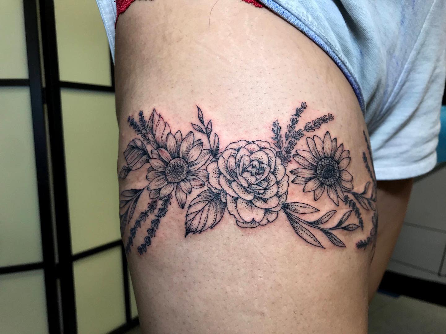 Flower Garter Tattoo -pineneedlestattoo