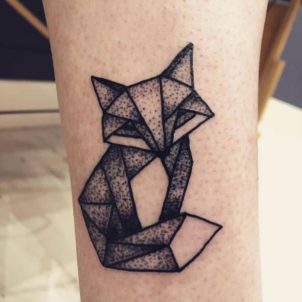 21 Small Fox Tattoo Ideas For Women  Beauty  Small fox tattoo Origami  tattoo Geometric tattoo