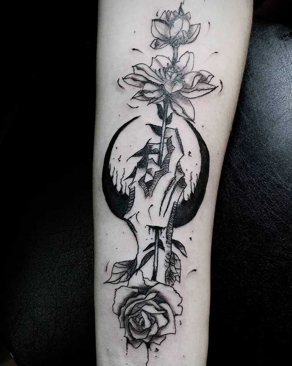 F is the Key  Little charm for jxliss  Thanks so much for this rad  project  tattoo tattoos charm witch witchy witchcraft flowers  plants witchytattoo bw linework lineworktattoo etching engraving 