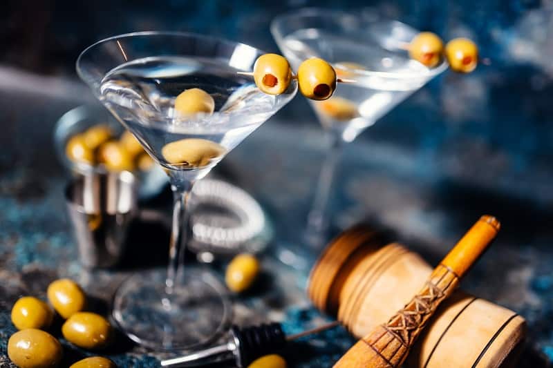 How To Order A Martini – The Definitive Martini Cocktail Guide