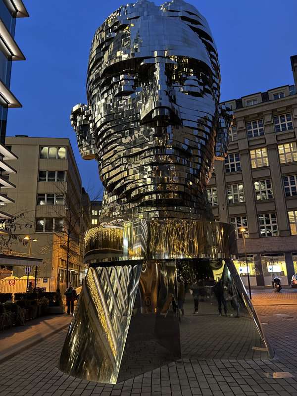Franz Kafka Statue rotating head
