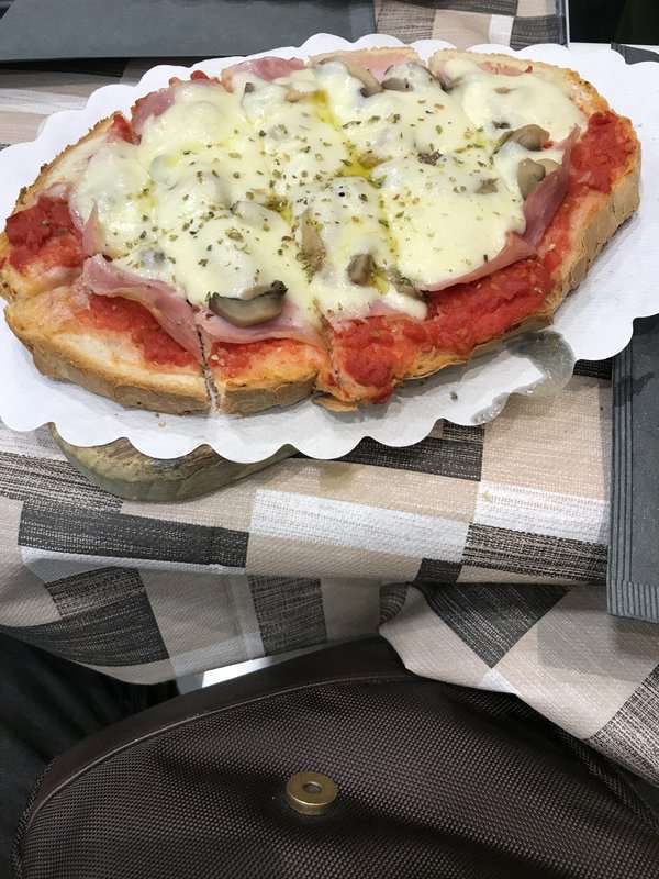 Italian Pizza in Chinque Terre