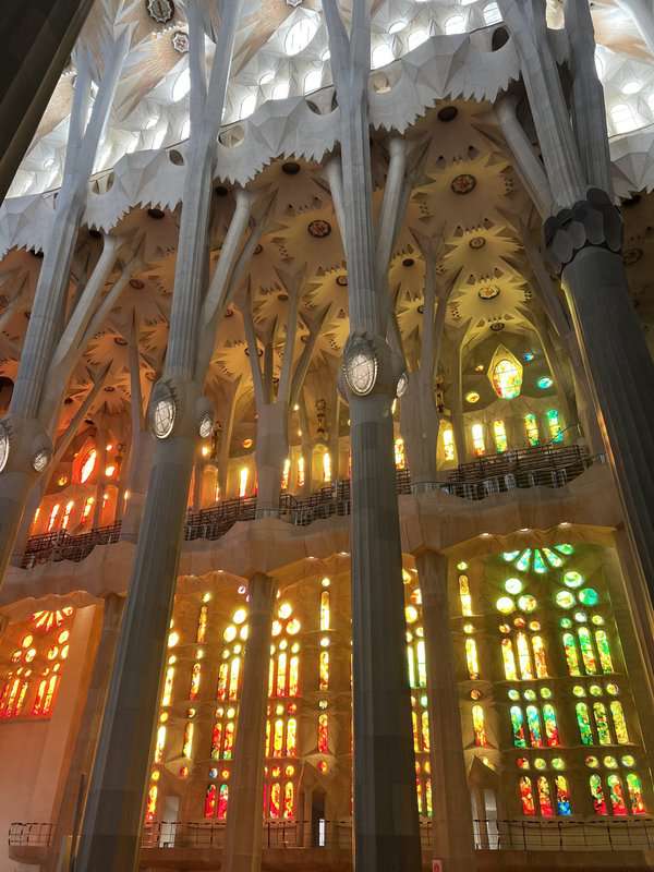 La Sagrada Familia Inside