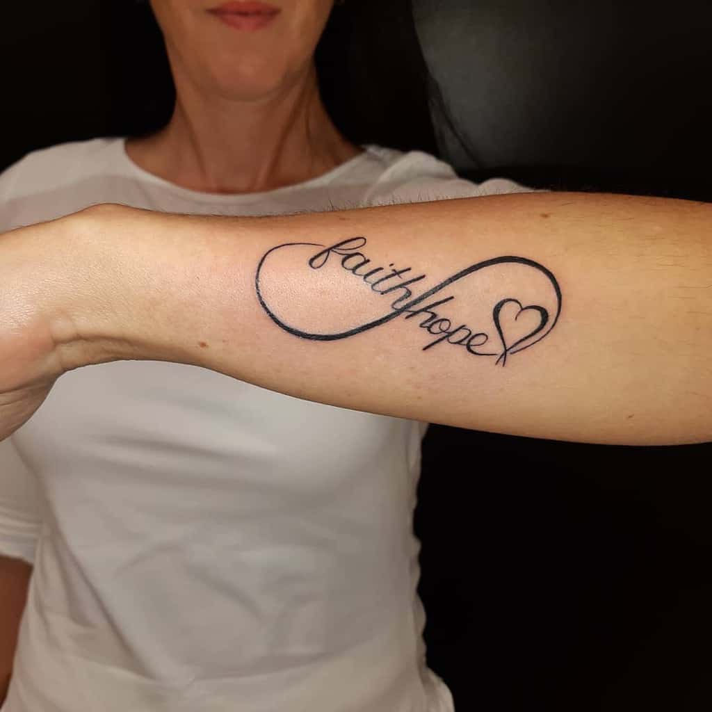 Infinity Heart Forearm Tattoo zele.tattoo.studio