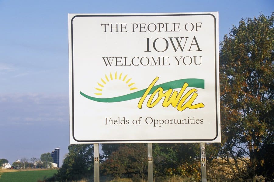 Iowa Welcome Sign