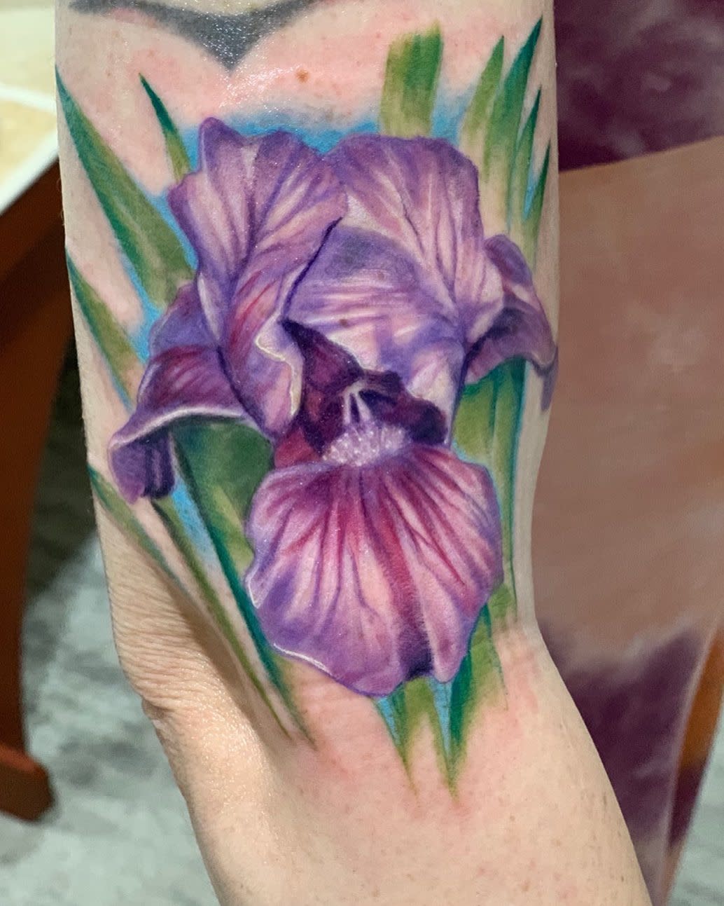 Tatuaje de iris realista -merckmike