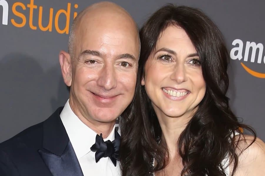 Jeff Bezos and Mackenzie Scott
