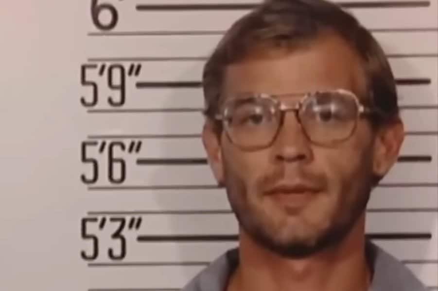 12 Famous Serial Killer Mugshots