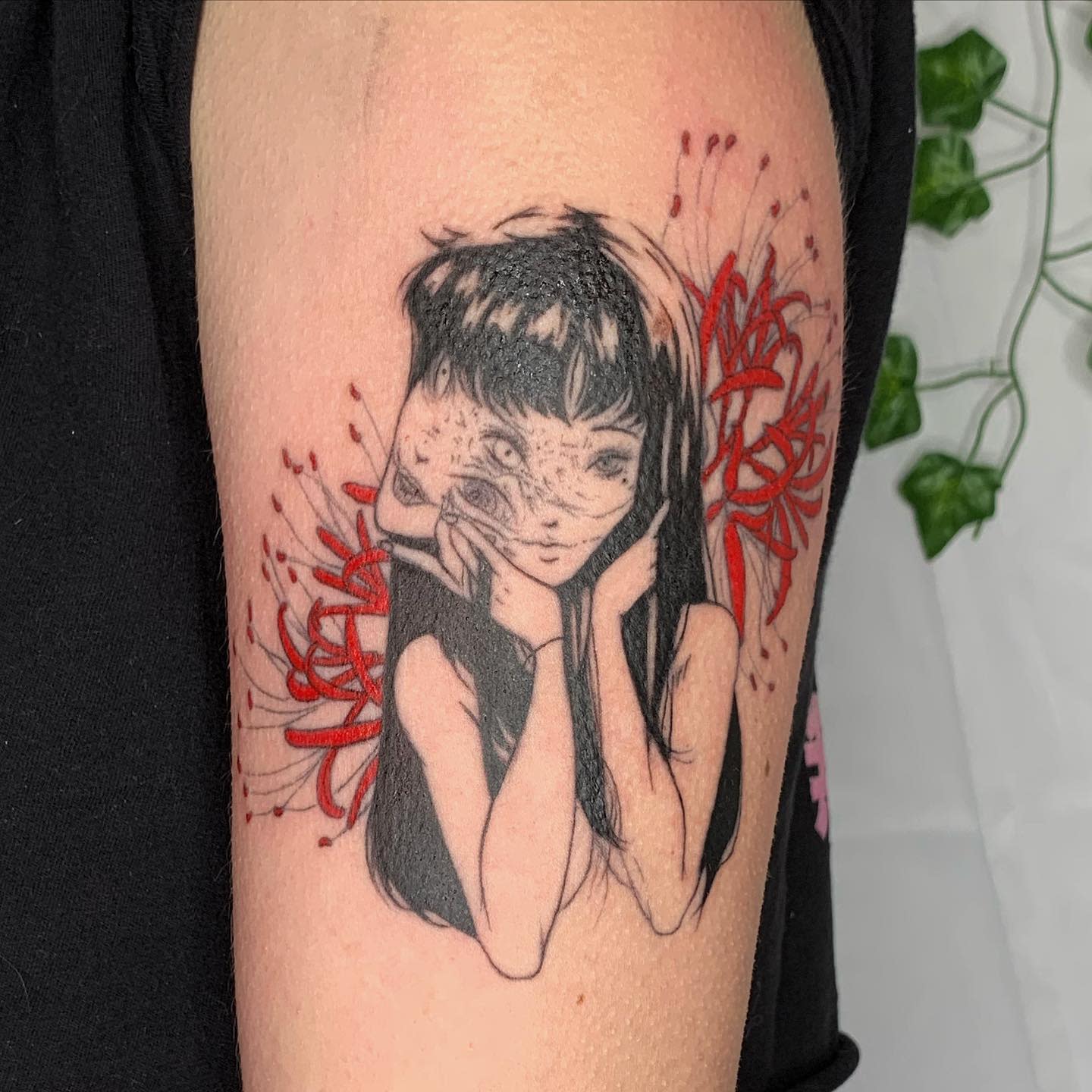 Junji Ito Flower Tattoo -maggiecampanelliart